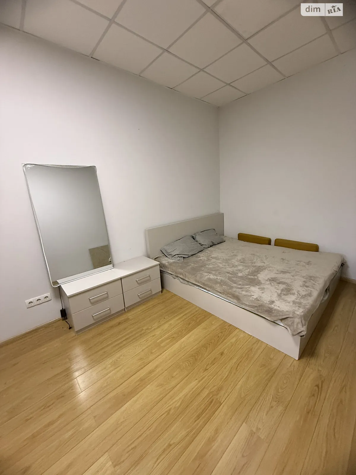 Здається в оренду 1-кімнатна квартира 22 кв. м у Дніпрі, вул. Єфремова Сергія, 3 - фото 1