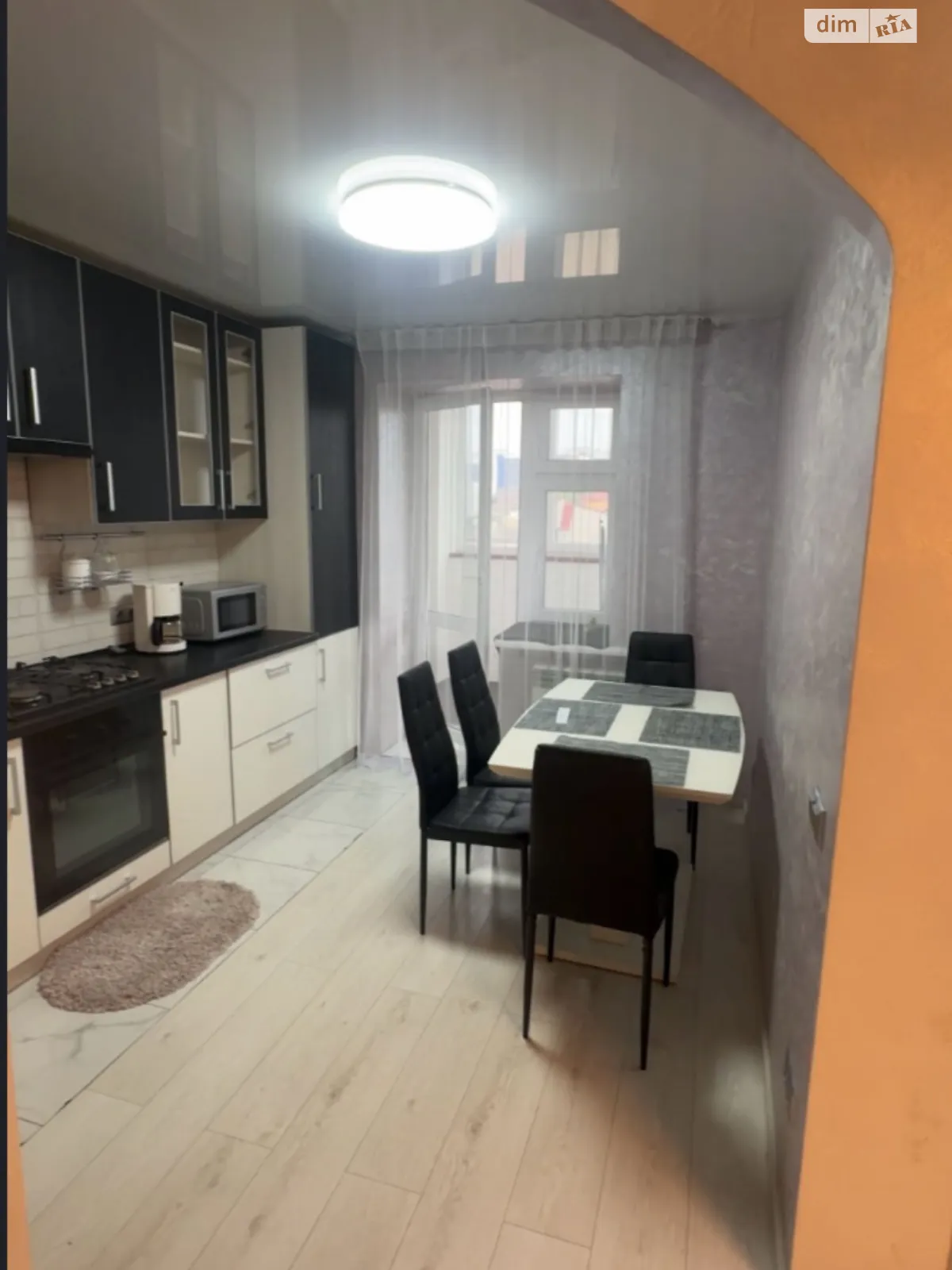 1-комнатная квартира 45 кв. м в Тернополе, ул. Галицкая - фото 1