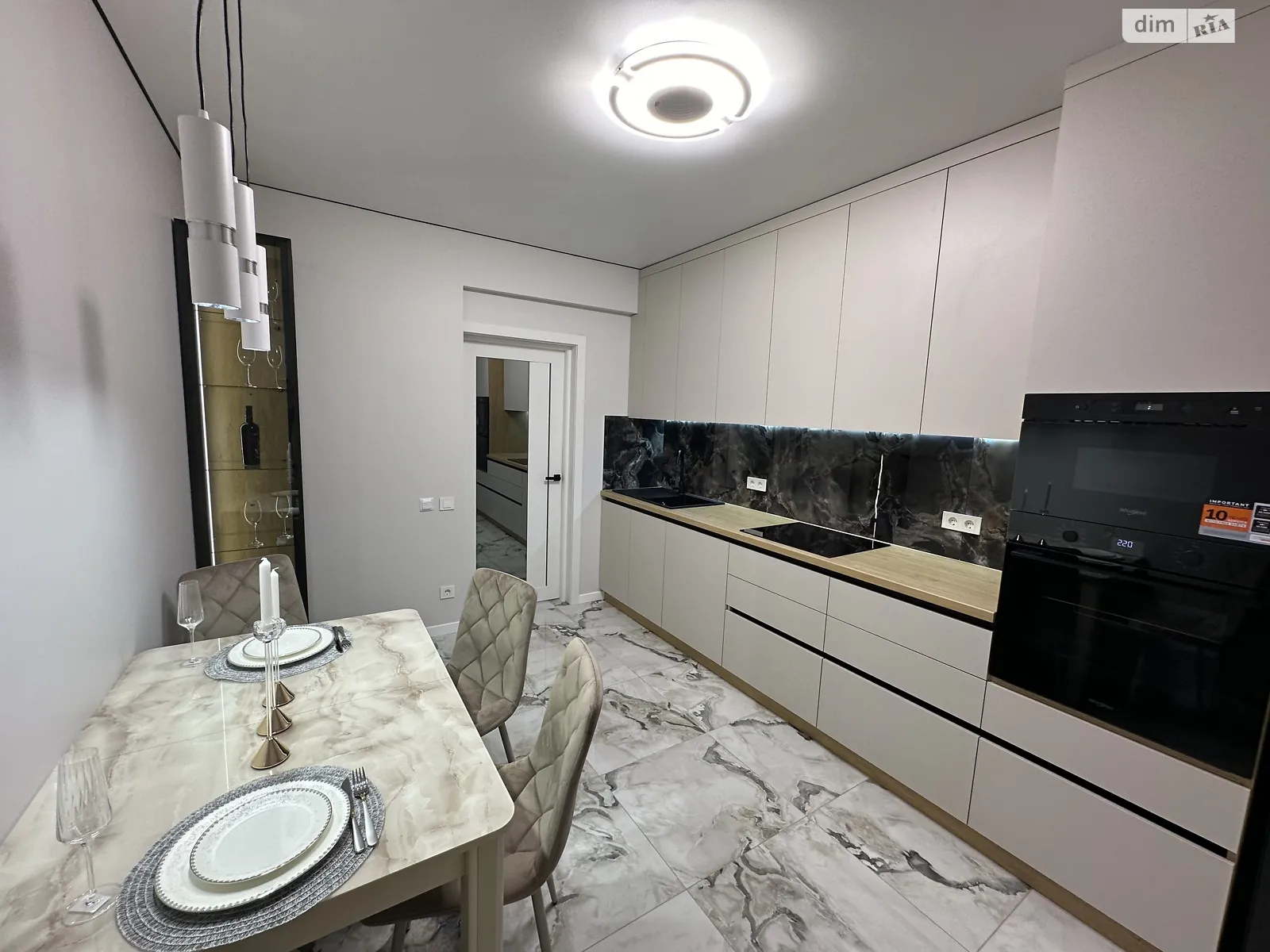 Продается 2-комнатная квартира 55 кв. м в Виннице, ул. Академика Янгеля, 54 - фото 1