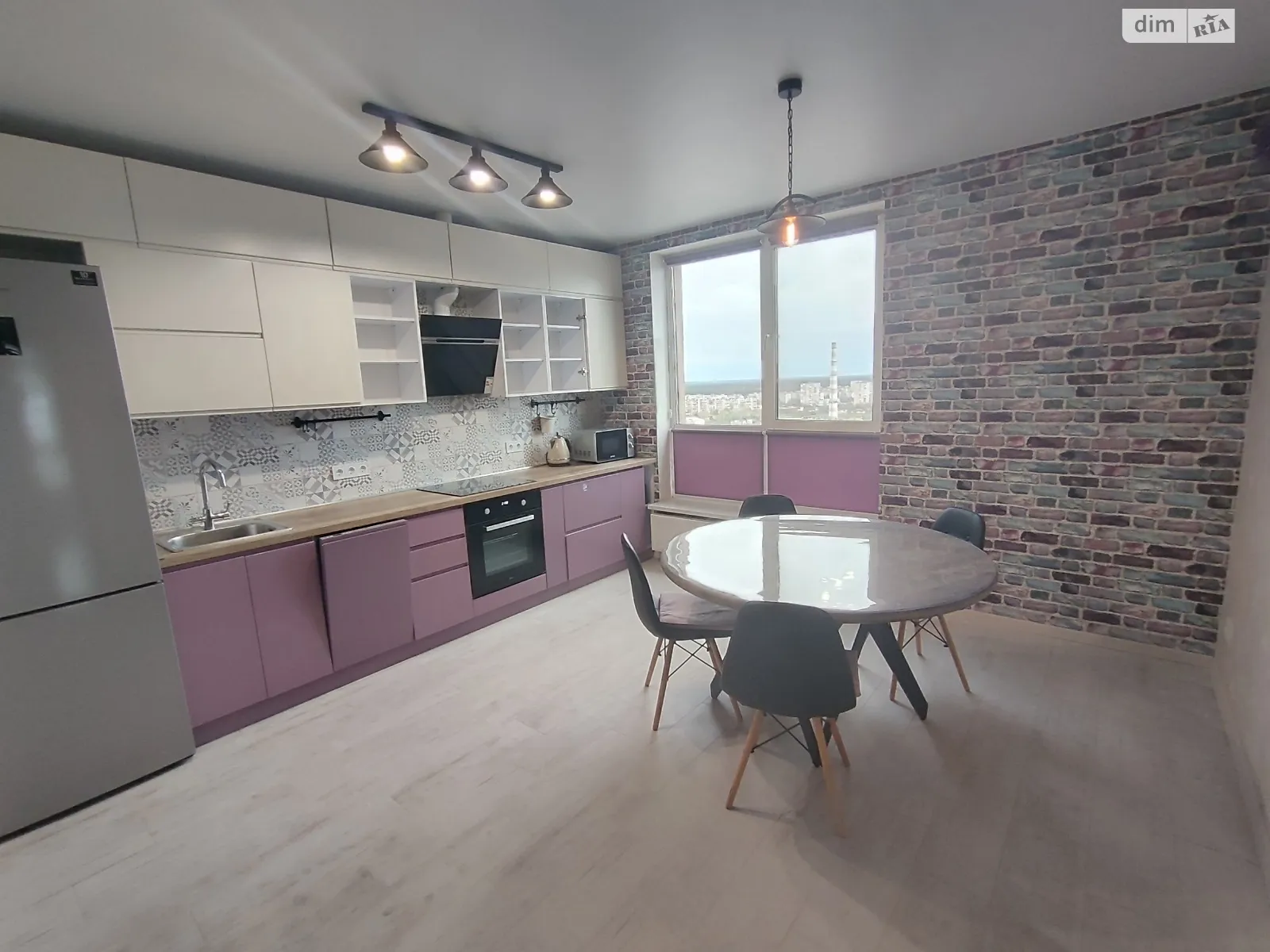 Сдается в аренду 3-комнатная квартира 79.4 кв. м в Киеве, просп. Европейского Союза(Правды), 43А - фото 1