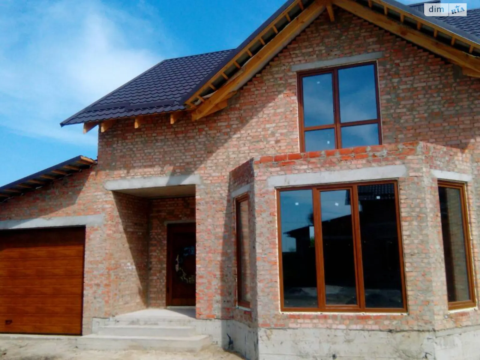 Продается дом на 2 этажа 196 кв. м с мебелью, цена: 91000 $ - фото 1