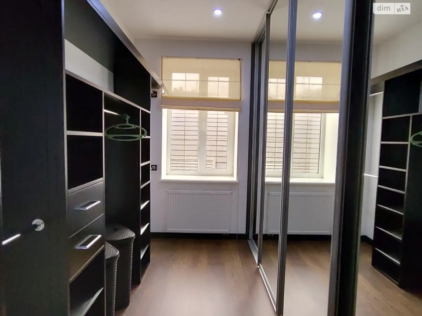 Продается дом на 2 этажа 185 кв. м с террасой, цена: 250000 $ - фото 1