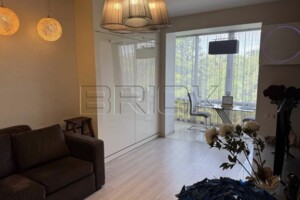 Продаж квартири, Київ, р‑н. Печерськ, ст.м. Арсенальна, Лаврська вулиця, буд. 8