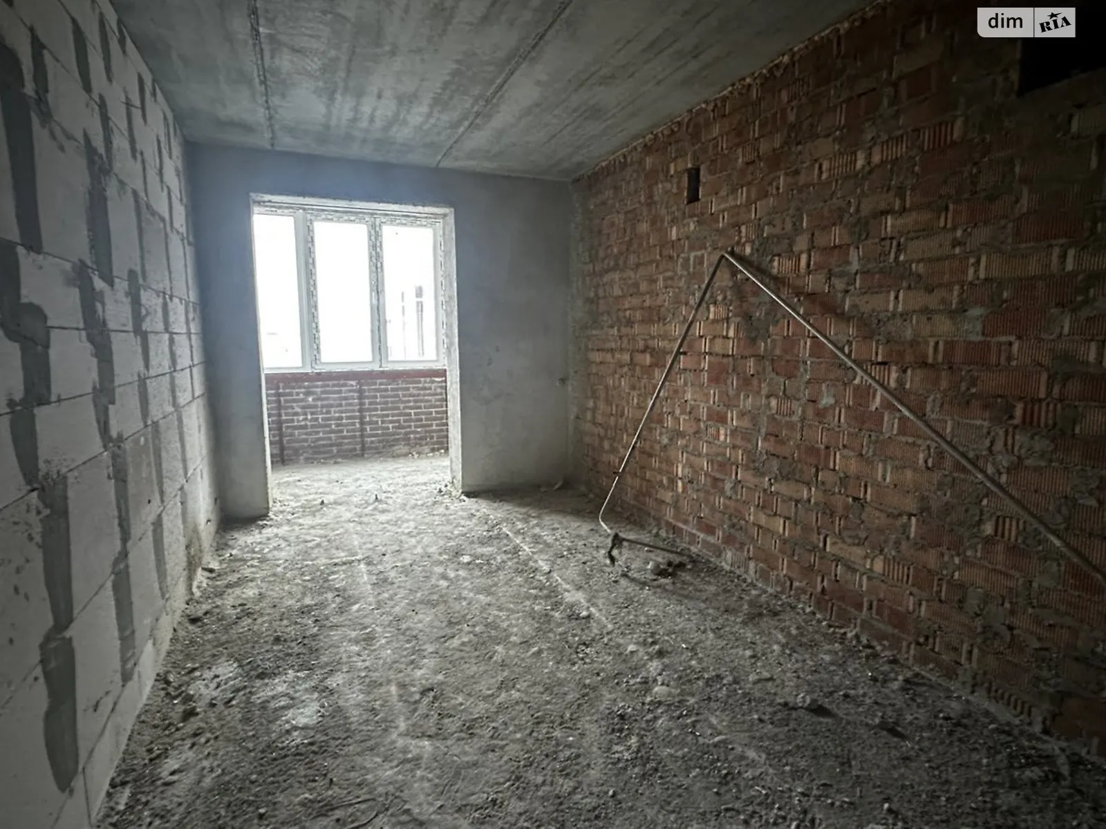 Продается 1-комнатная квартира 61.3 кв. м в Николаеве, ул. Мостостроителей - фото 1