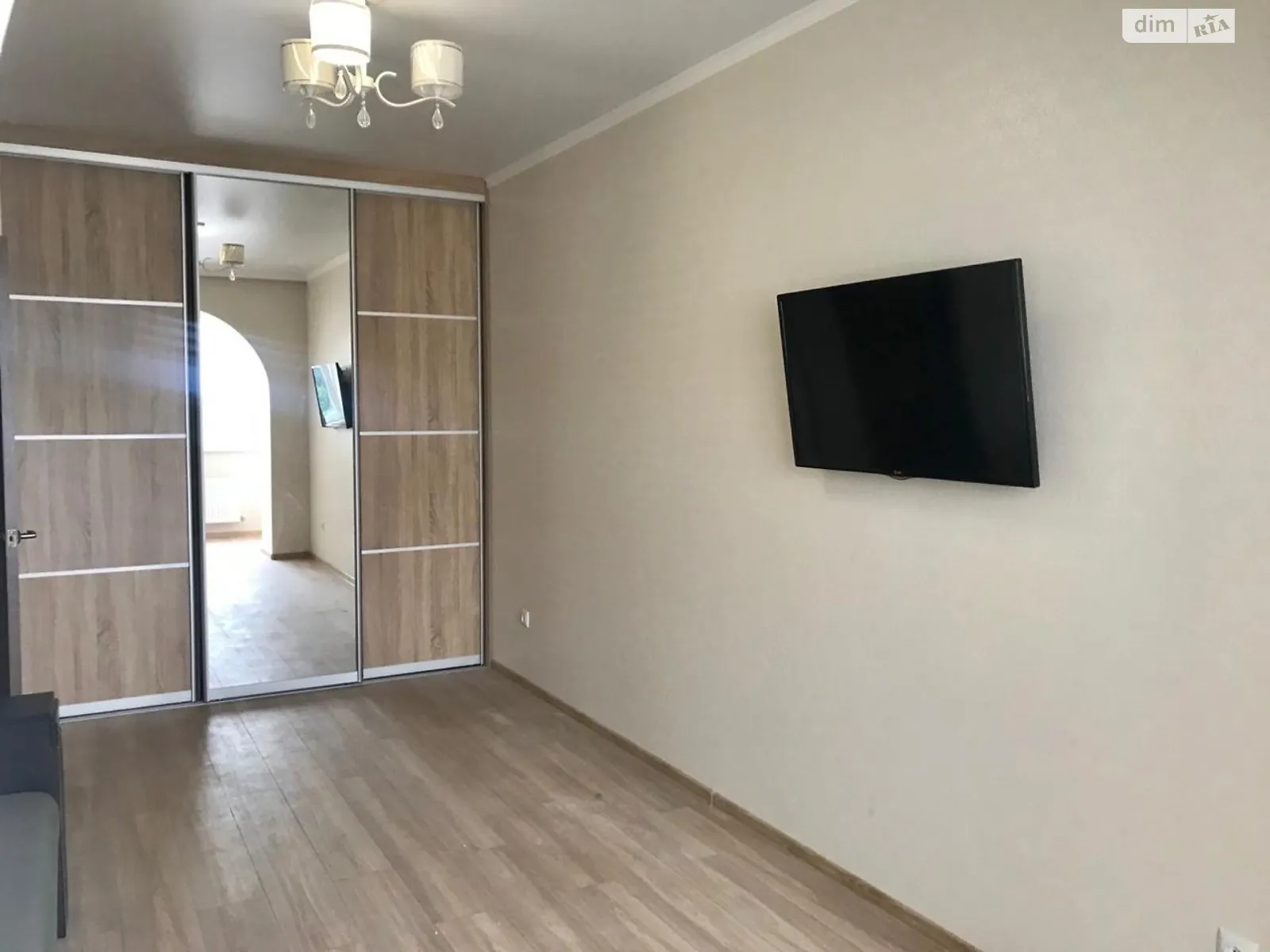 Сдается в аренду 1-комнатная квартира 40 кв. м в Хмельницком, ул. Мазура Николая, 12 - фото 1