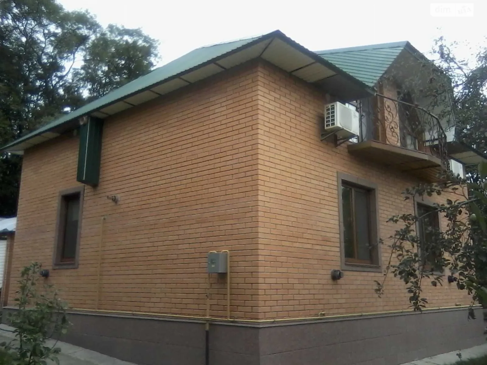 Продается дом на 2 этажа 210 кв. м с гаражом, цена: 137000 $ - фото 1