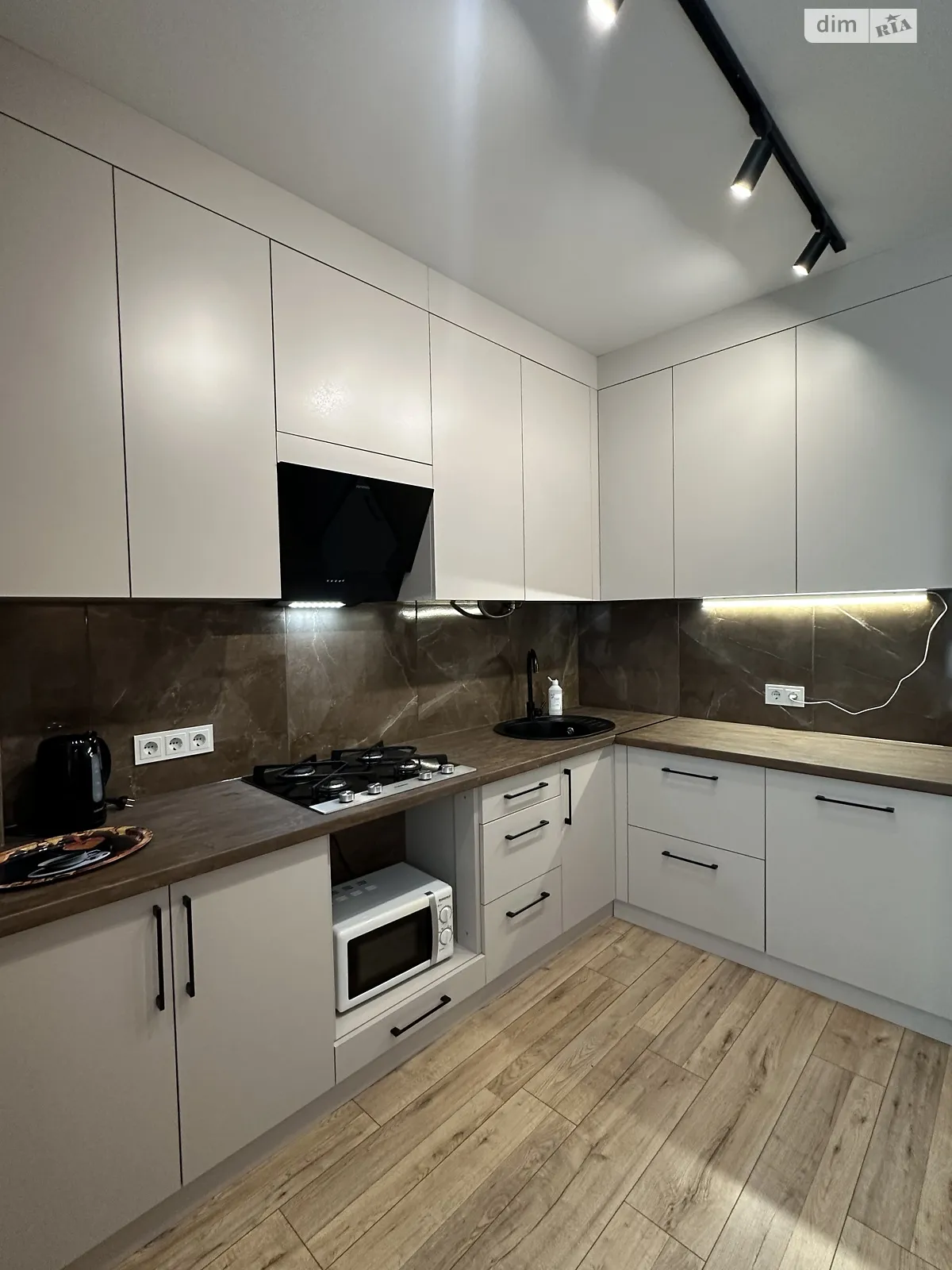 Сдается в аренду 1-комнатная квартира 42 кв. м в, цена: 12999 грн - фото 1