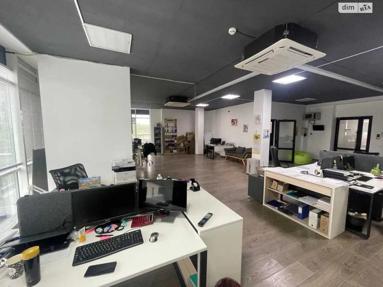 Сдается в аренду офис 130 кв. м в бизнес-центре, цена: 1690 $ - фото 1