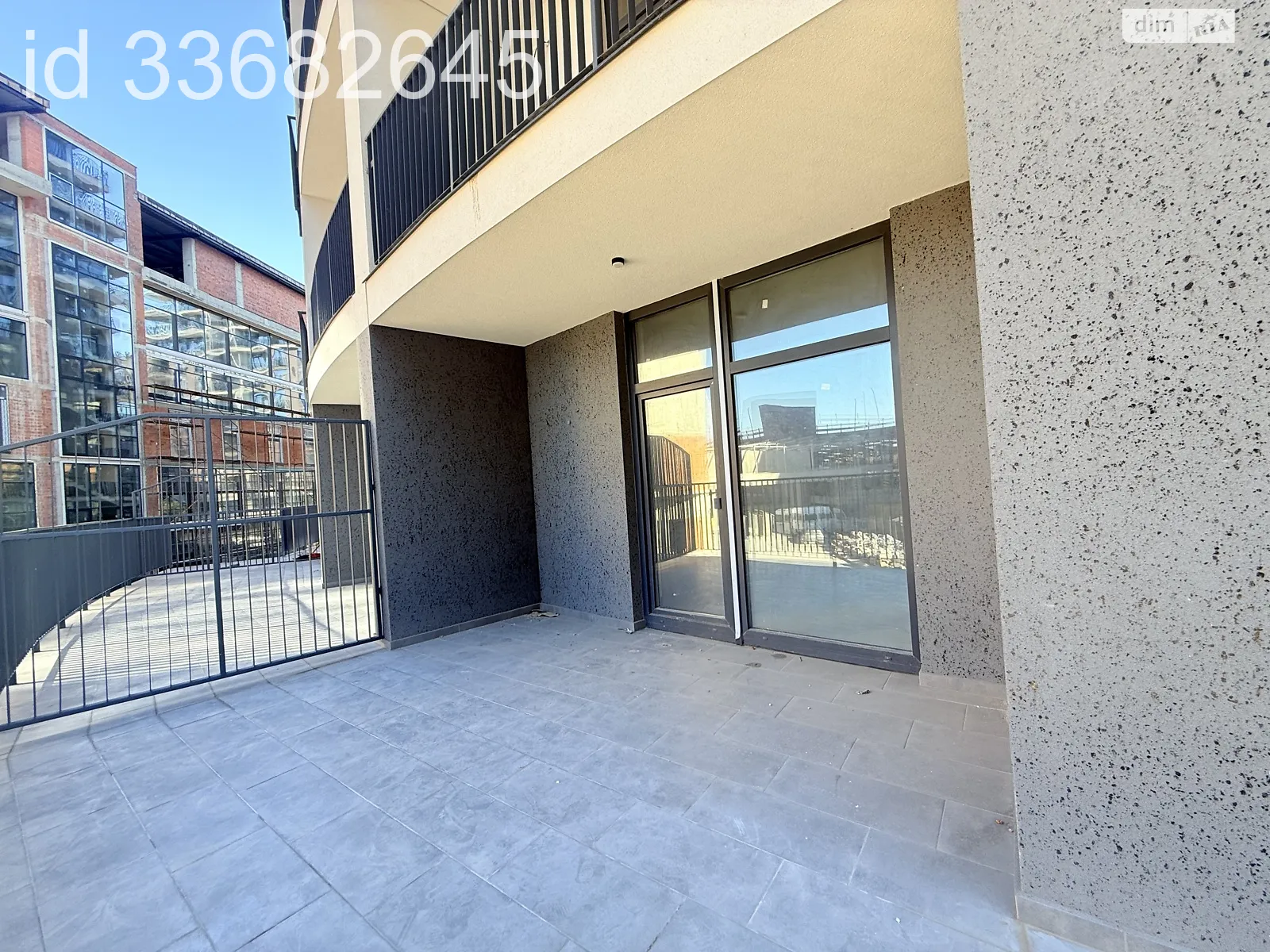 Продається 1-кімнатна квартира 54.9 кв. м у Ужгороді, вул. Миколи Бобяка, 1Г - фото 1