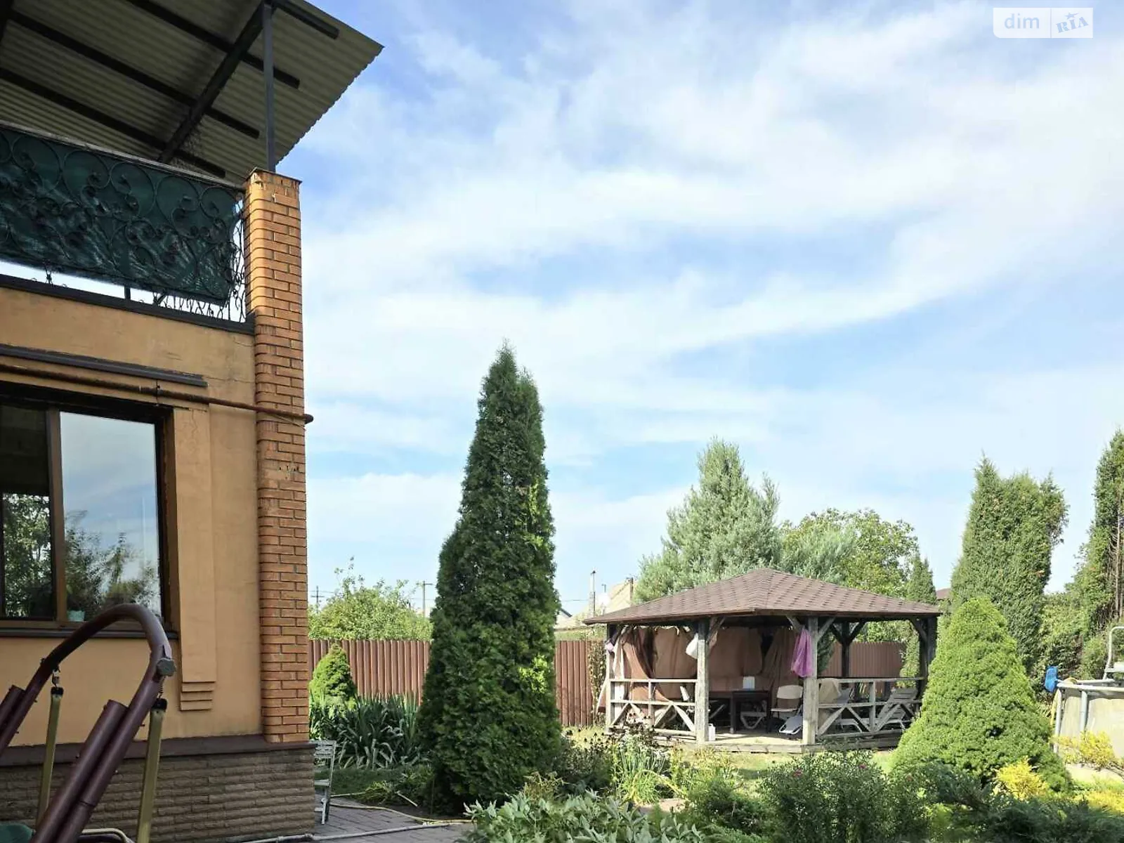 Продается дом на 2 этажа 347.2 кв. м с участком, цена: 260000 $ - фото 1