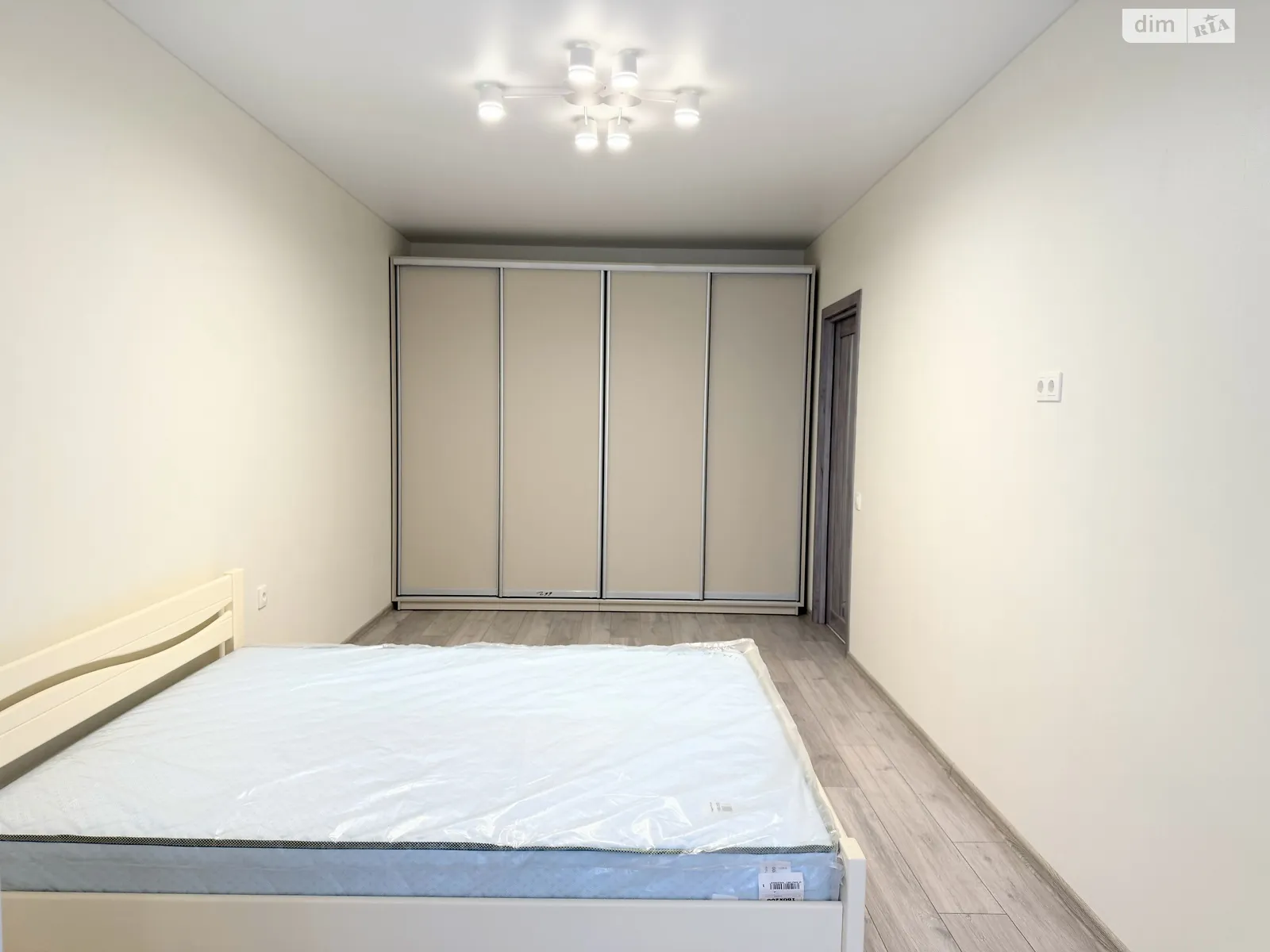 Продається 1-кімнатна квартира 43 кв. м у Хмельницькому, вул. Гетьманська, 7Б - фото 1