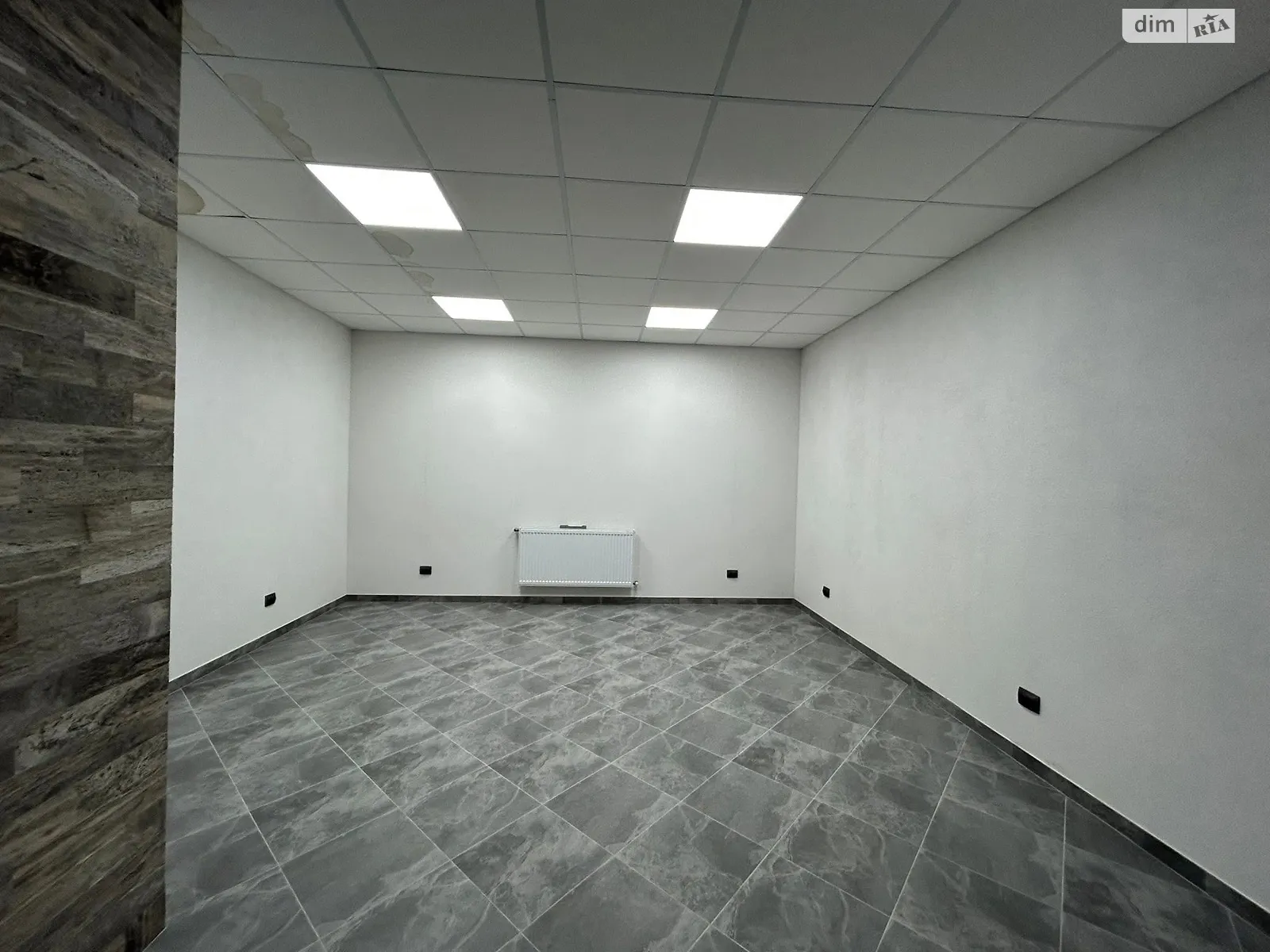 Сдается в аренду помещения свободного назначения 29 кв. м в 3-этажном здании, цена: 10000 грн - фото 1