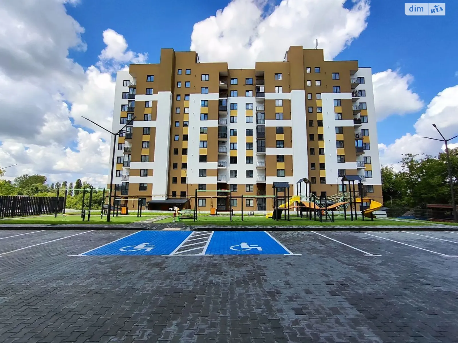 1-комнатная квартира 45 кв. м в Луцке, ул. Железнодорожная, 16 - фото 1