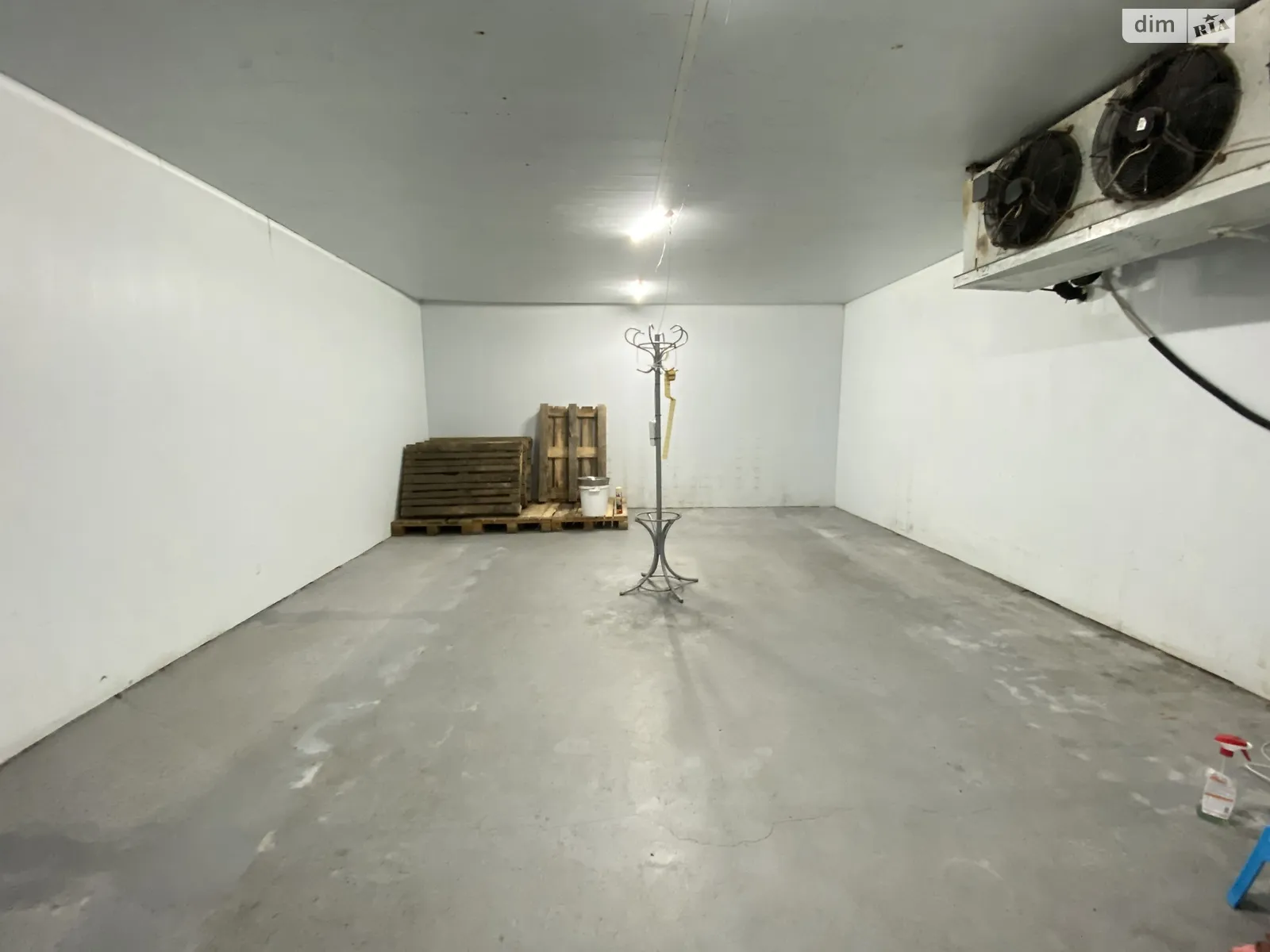 Сдается в аренду объект сферы услуг 130 кв. м в 1-этажном здании, цена: 19500 грн - фото 1