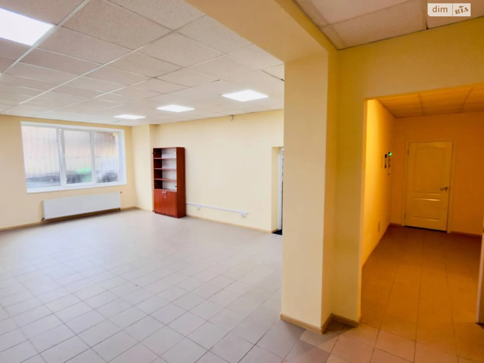 Сдается в аренду помещения свободного назначения 334 кв. м в 3-этажном здании, цена: 59995 грн - фото 1
