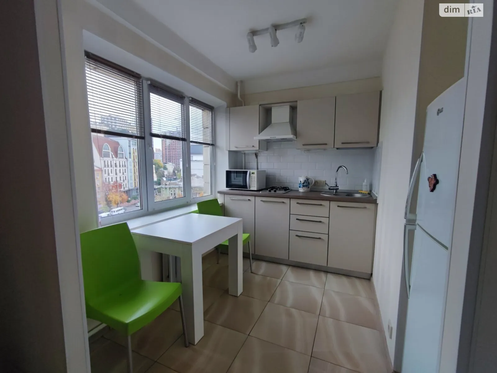 Продается 1-комнатная квартира 30.31 кв. м в Киеве, ул. Жилянская, 45 - фото 1