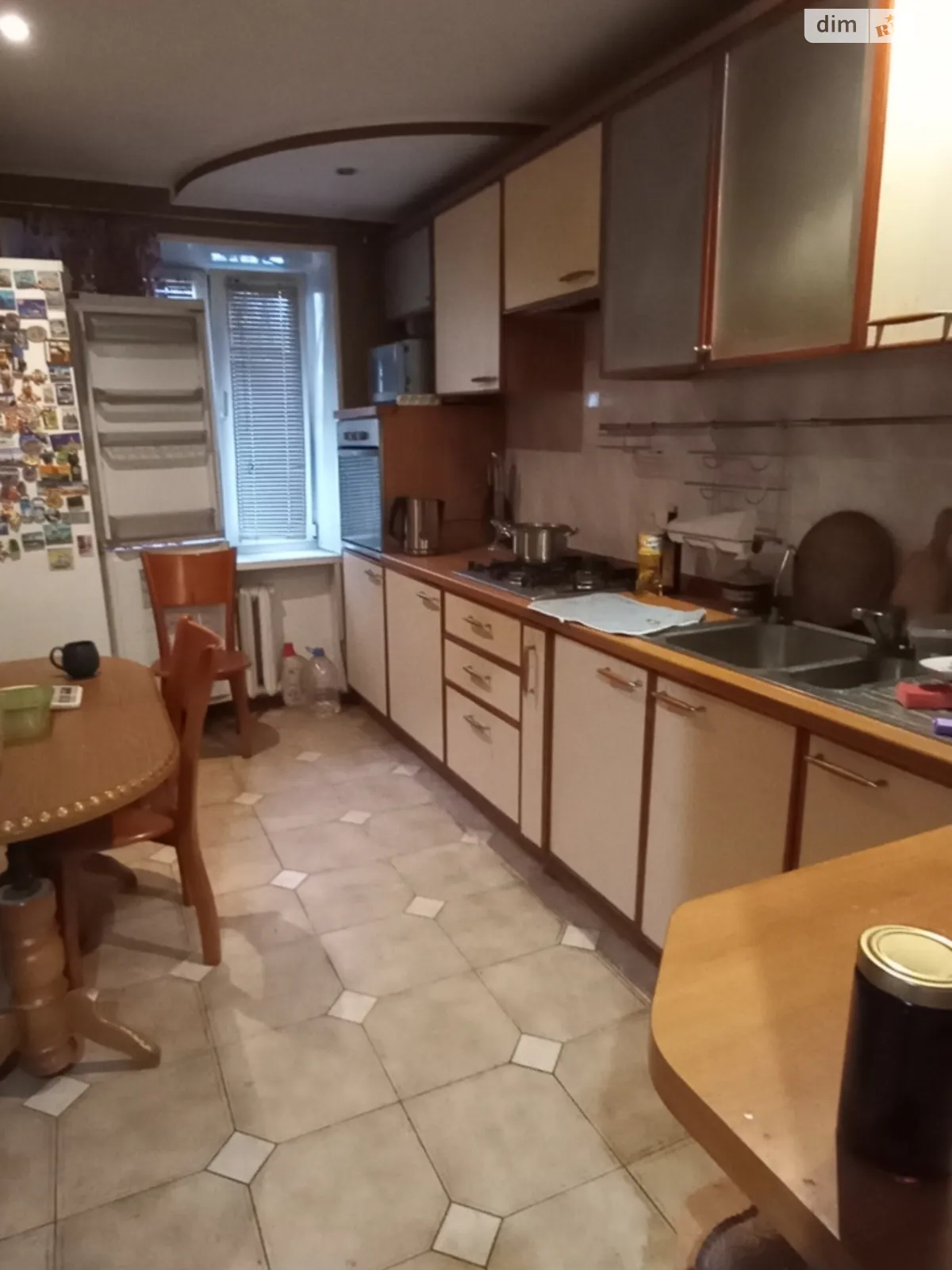 Продается 3-комнатная квартира 64 кв. м в Днепре, ул. Дия Максима - фото 1