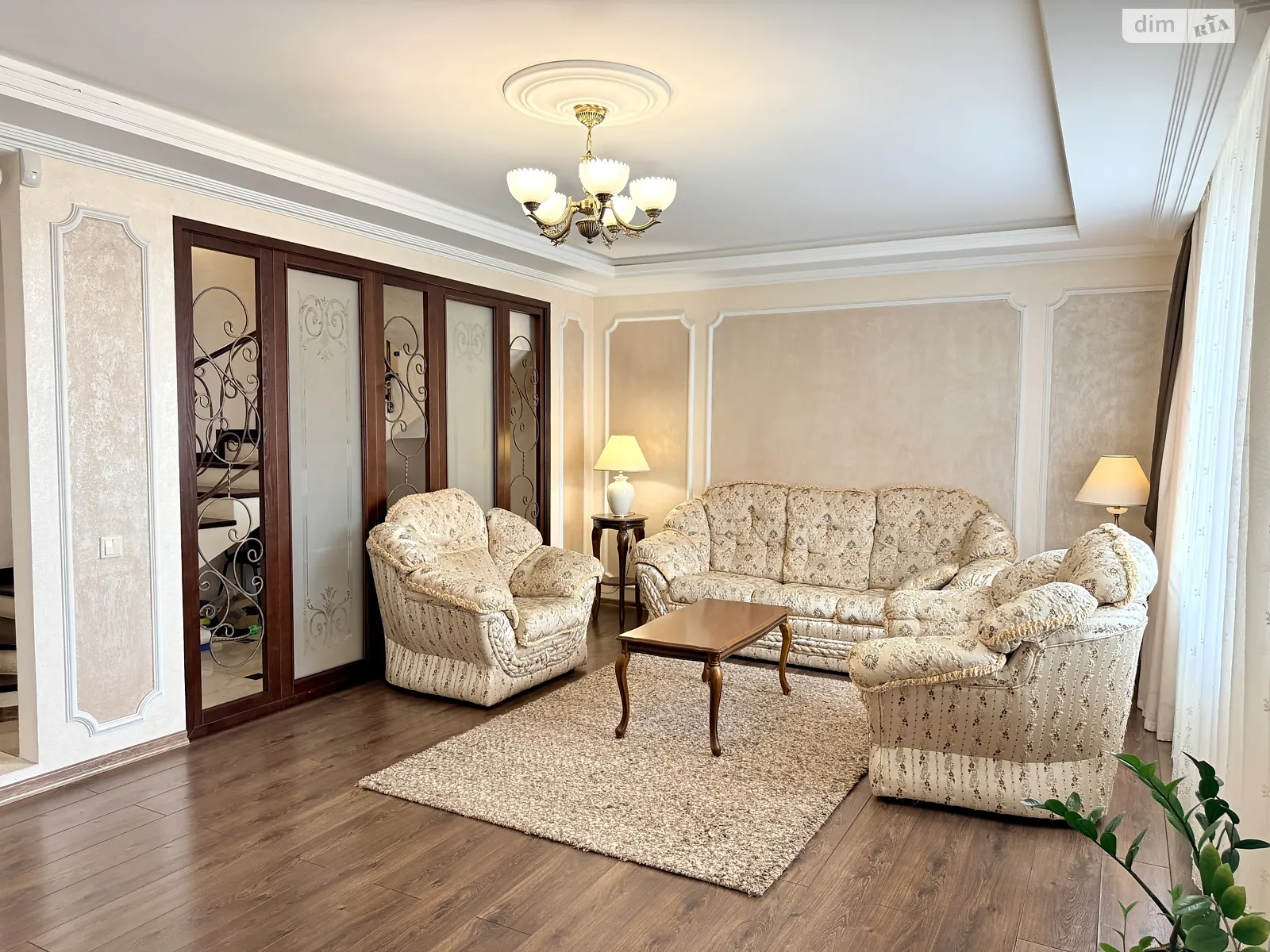 Продается 3-комнатная квартира 136.3 кв. м в Черкассах, бул. Шевченко, 150/3 - фото 1