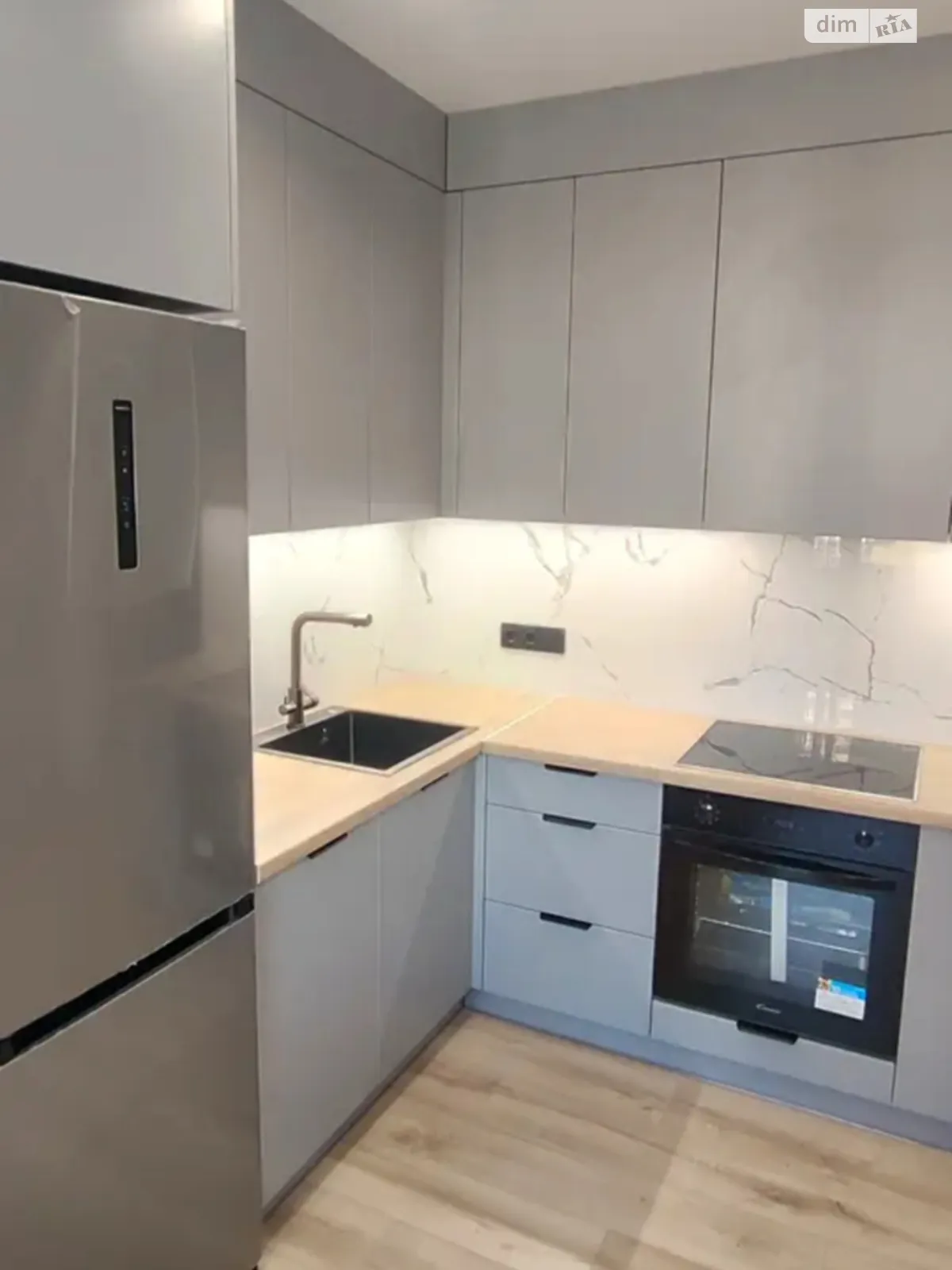 Продается 1-комнатная квартира 33 кв. м в Киеве, ул. Всеволода Змиенко, 15/23 - фото 1