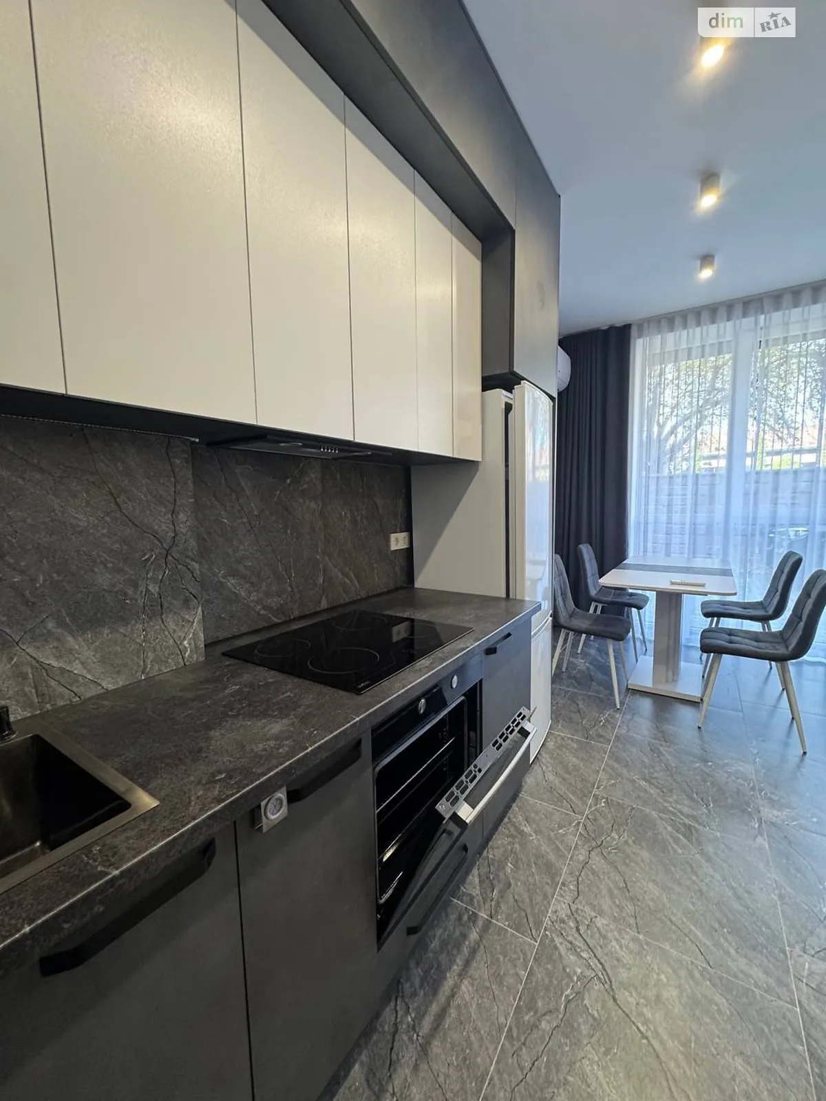 Продається частина будинку 70 кв. м з гаражем, цена: 129000 $ - фото 1