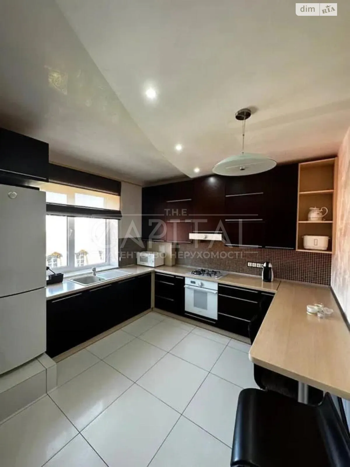 Продається 3-кімнатна квартира 134.3 кв. м у Софіївській Борщагівці, вул. Академіка Амосова, 6 - фото 1