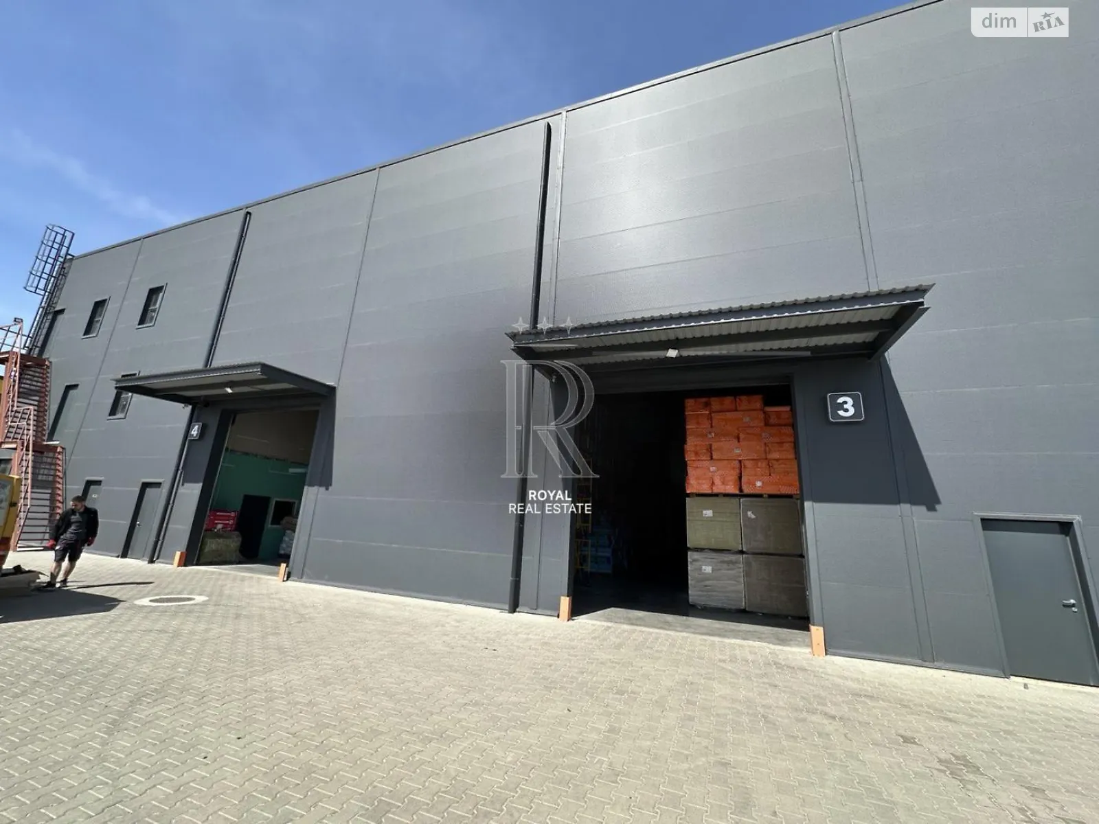Продається приміщення вільного призначення 1728 кв. м в 3-поверховій будівлі, цена: 4500000 $ - фото 1
