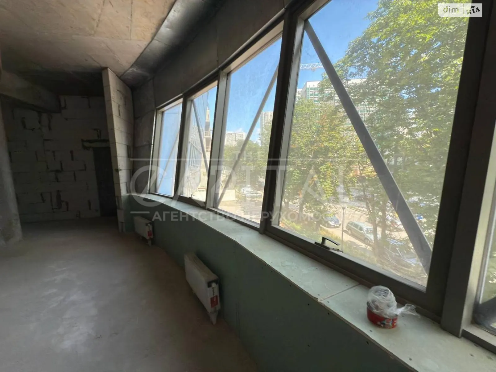 Продается офис 80 кв. м в бизнес-центре, цена: 240000 $ - фото 1