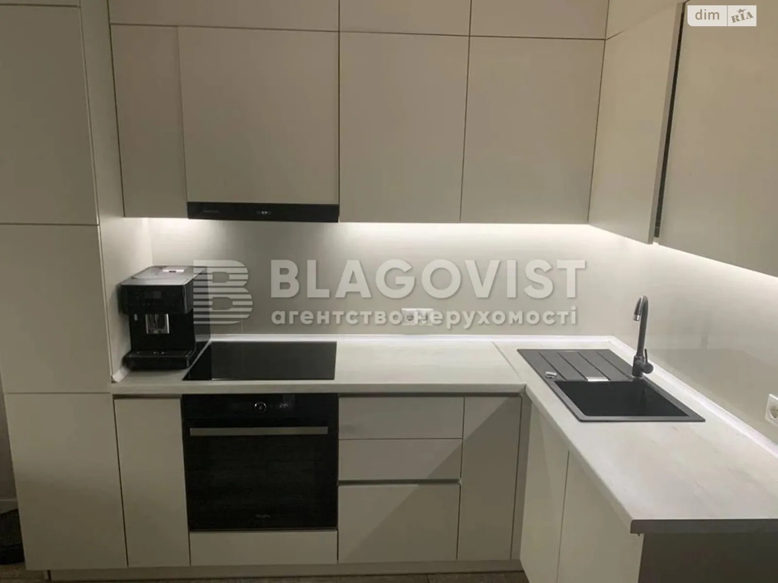 Продается 1-комнатная квартира 31 кв. м в Киеве, ул. Обуховская, 137 - фото 1