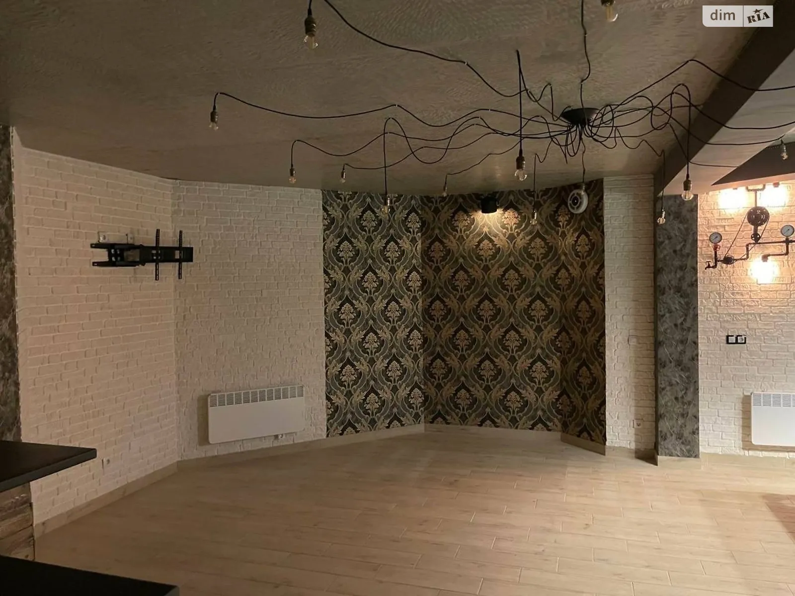 Здається в оренду приміщення вільного призначення 60 кв. м в 10-поверховій будівлі, цена: 500 $ - фото 1
