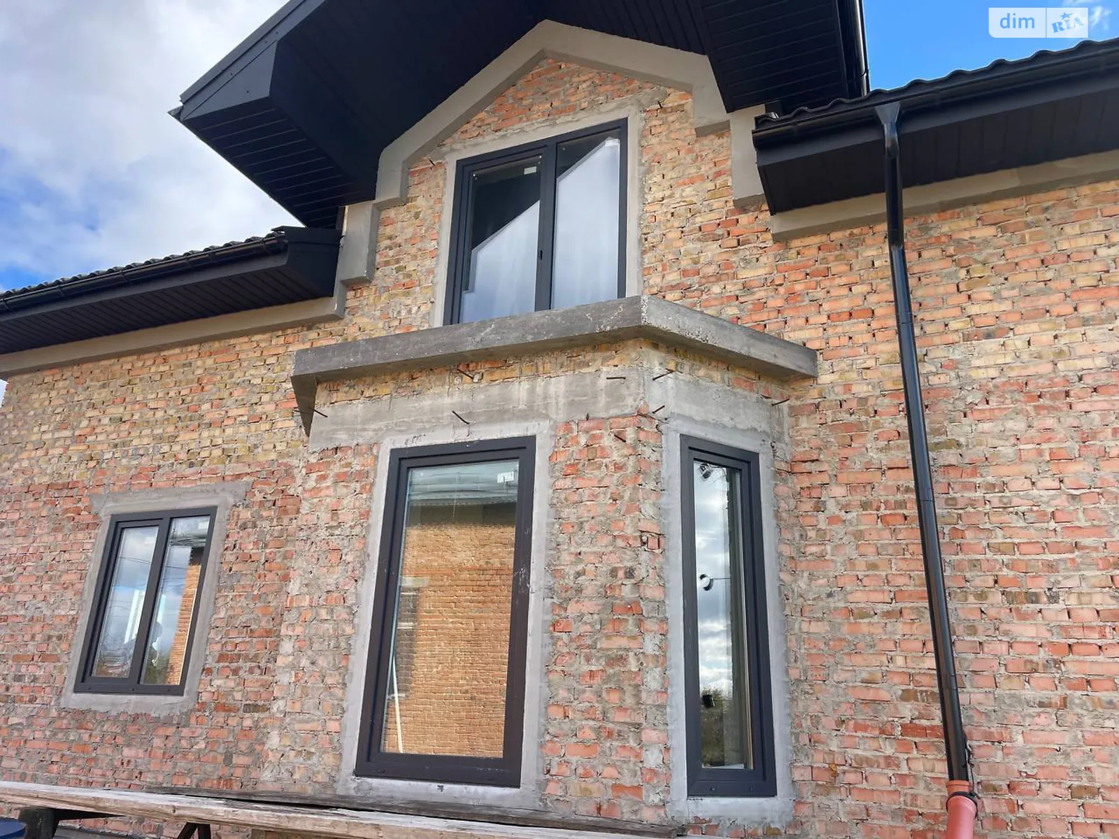 Продається будинок 2 поверховий 240 кв. м з балконом, цена: 100000 $ - фото 1