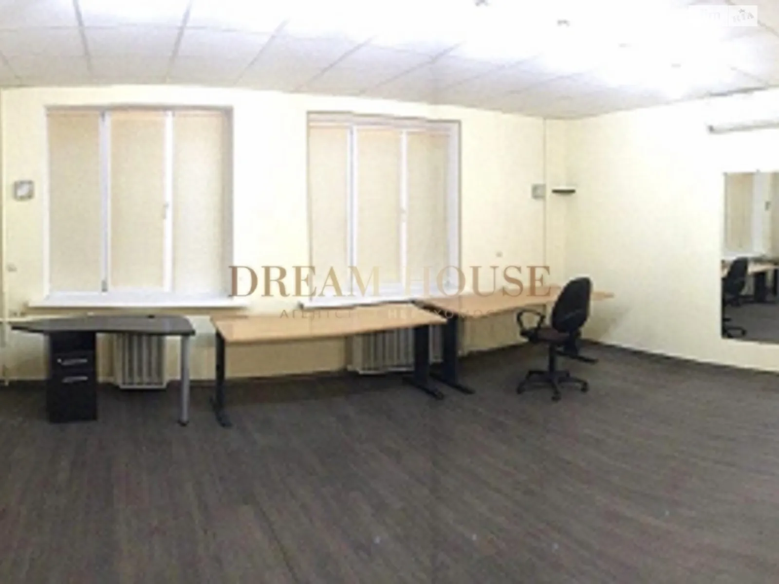 Здається в оренду офіс 29 кв. м в бізнес-центрі, цена: 260 $ - фото 1