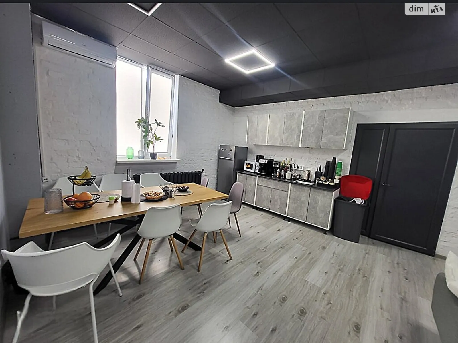 Сдается в аренду объект сферы услуг 130 кв. м в 5-этажном здании, цена: 40000 грн - фото 1