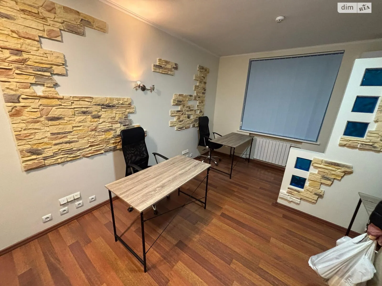 Сдается в аренду офис 63.8 кв. м в бизнес-центре, цена: 24000 грн - фото 1