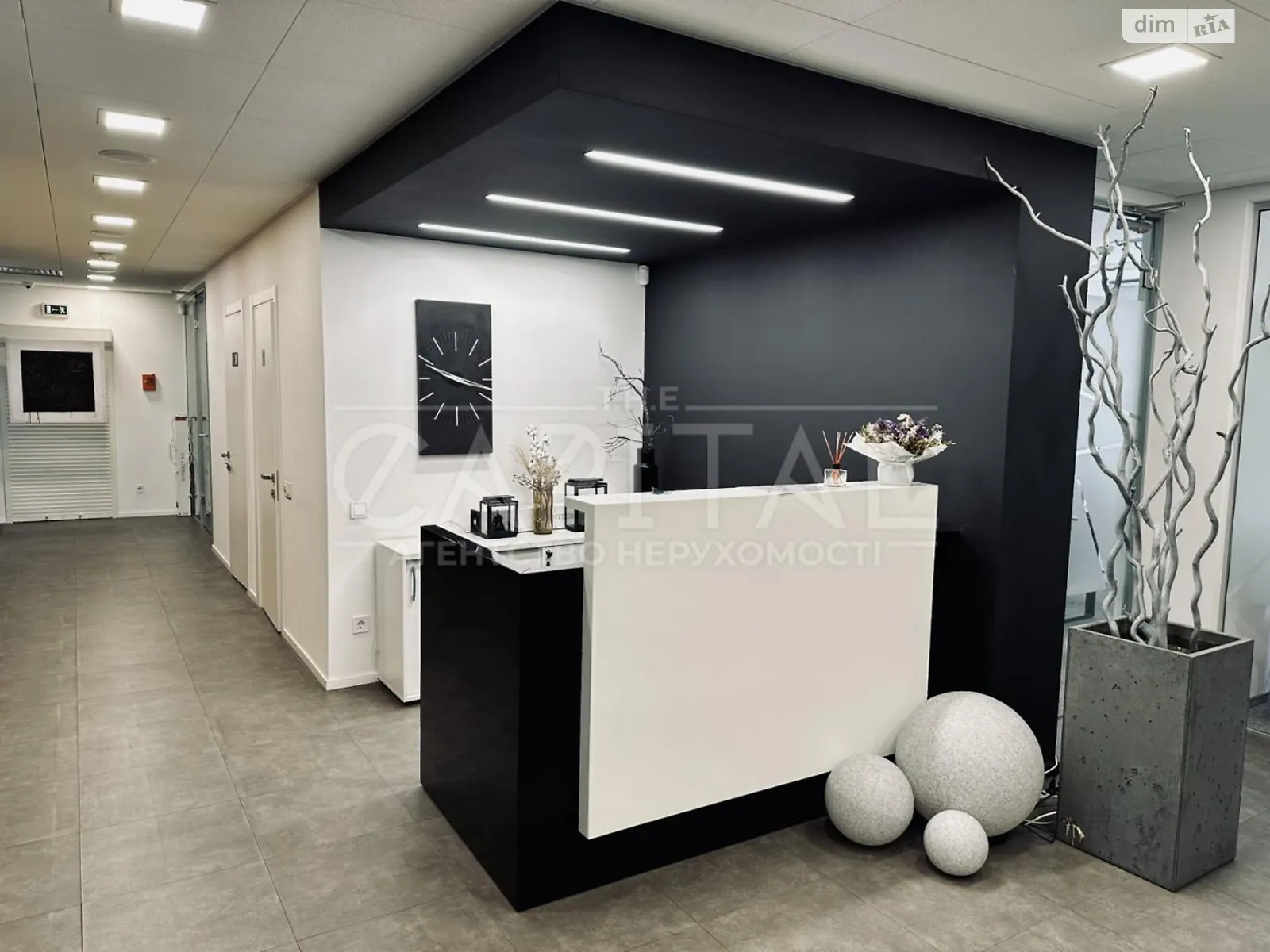 Сдается в аренду офис 457 кв. м в бизнес-центре, цена: 13500 $ - фото 1