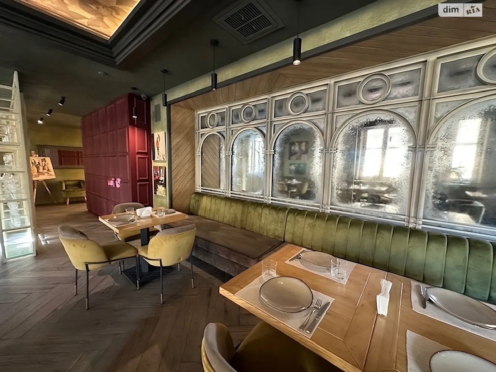 Сдается в аренду объект сферы услуг 232.2 кв. м в 6-этажном здании, цена: 6000 $ - фото 1