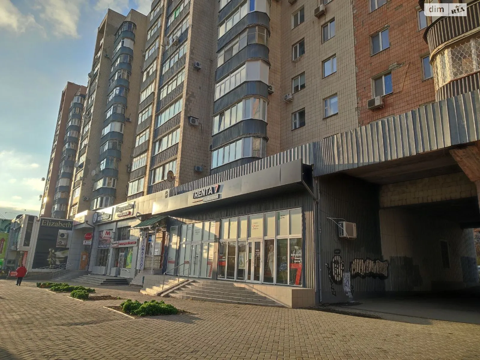 Здається в оренду об'єкт сфери послуг 130.8 кв. м в 9-поверховій будівлі, цена: 39540 грн - фото 1