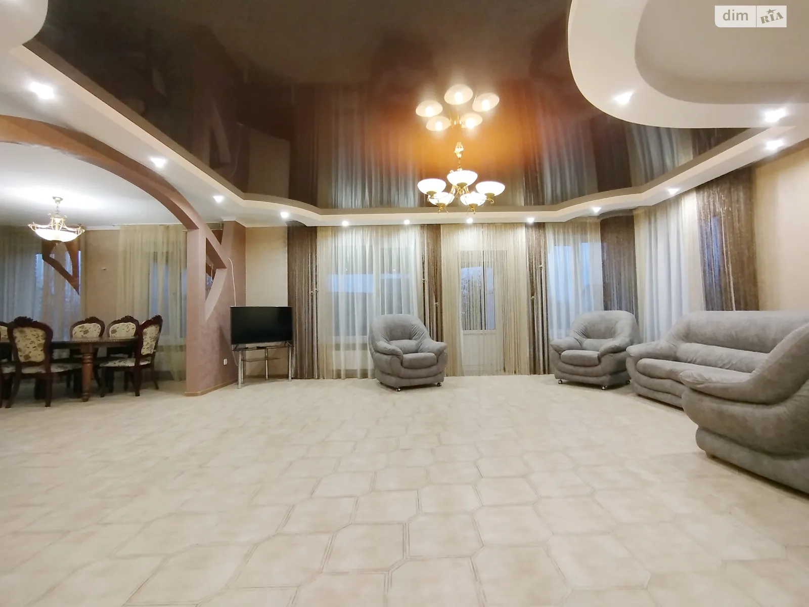 Продається будинок 2 поверховий 250 кв. м з каміном, цена: 269990 $ - фото 1