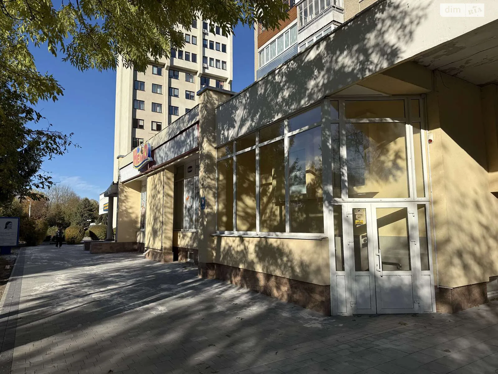 Сдается в аренду помещения свободного назначения 238 кв. м в 9-этажном здании, цена: 48000 грн - фото 1
