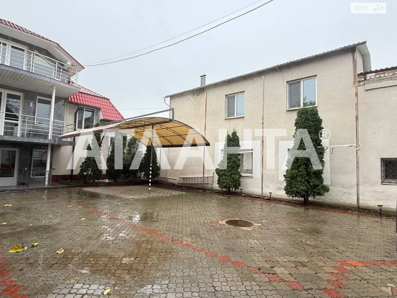 Продается дом на 3 этажа 780 кв. м с камином, цена: 850000 $ - фото 1