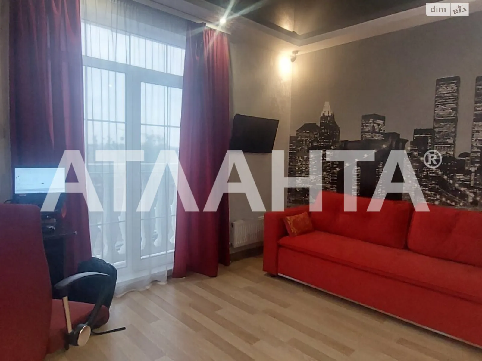 Продается 1-комнатная квартира 38 кв. м в Киеве, ул. Дмитрия Луценко(Крейсера "Аврора") - фото 1