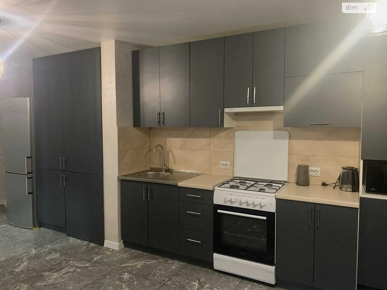 1-комнатная квартира 42 кв. м в Тернополе, ул. Белогорская - фото 1