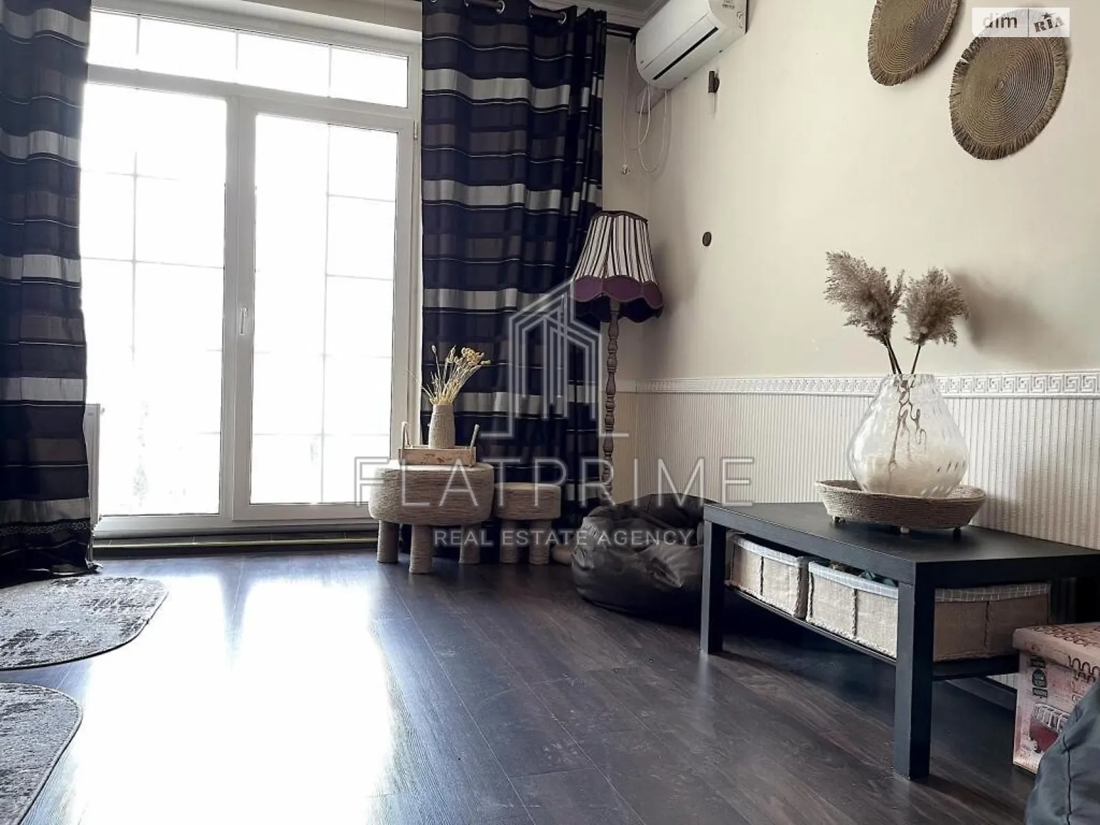 Продается 1-комнатная квартира 33 кв. м в Киеве, ул. Михаила Максимовича, 26 - фото 1