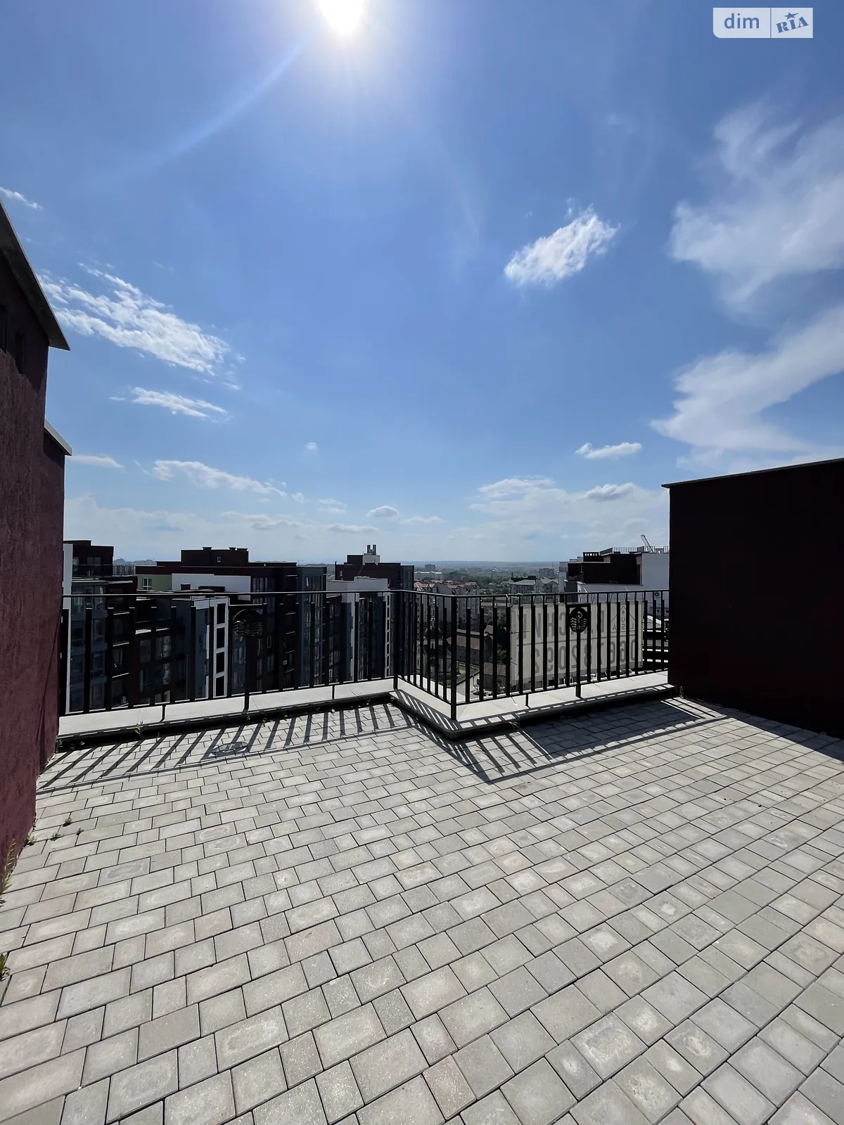 Продается 2-комнатная квартира 81.7 кв. м в Ивано-Франковске, ул. Княгинин, 44 корпус 27 - фото 1