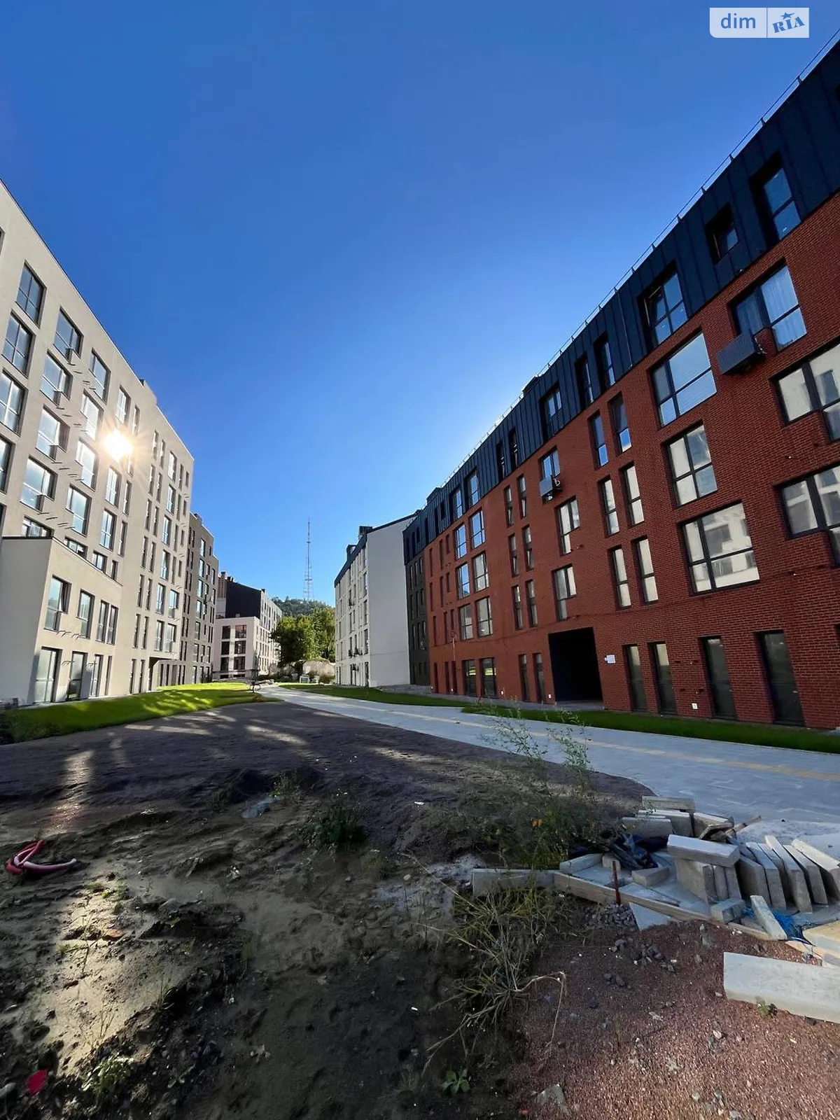 Продається 1-кімнатна квартира 54.4 кв. м у Львові, вул. Волинська, 9Б - фото 1