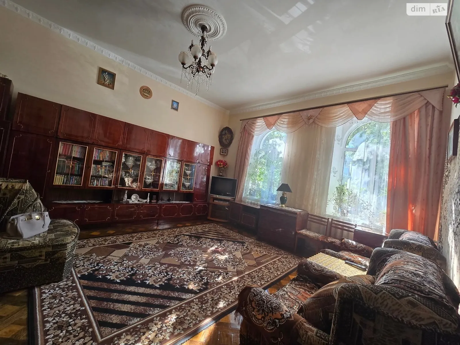 2-комнатная квартира 50 кв. м в Тернополе, ул. Шашкевича - фото 1