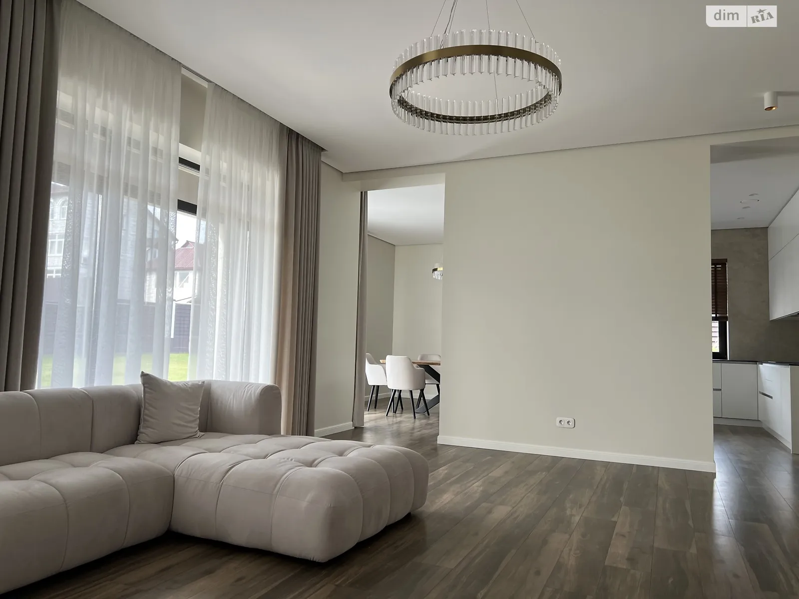 Продается одноэтажный дом 203.1 кв. м с балконом, цена: 620000 $ - фото 1