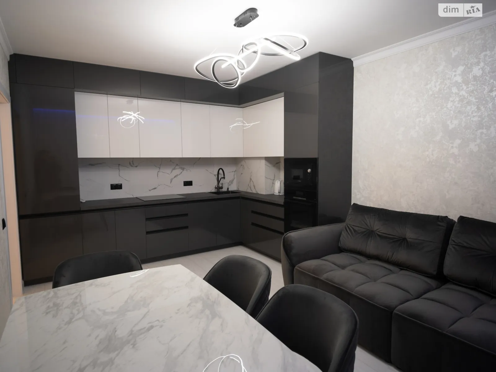 Продається 2-кімнатна квартира 75 кв. м у Києві, вул. Коноплянська, 22 - фото 1