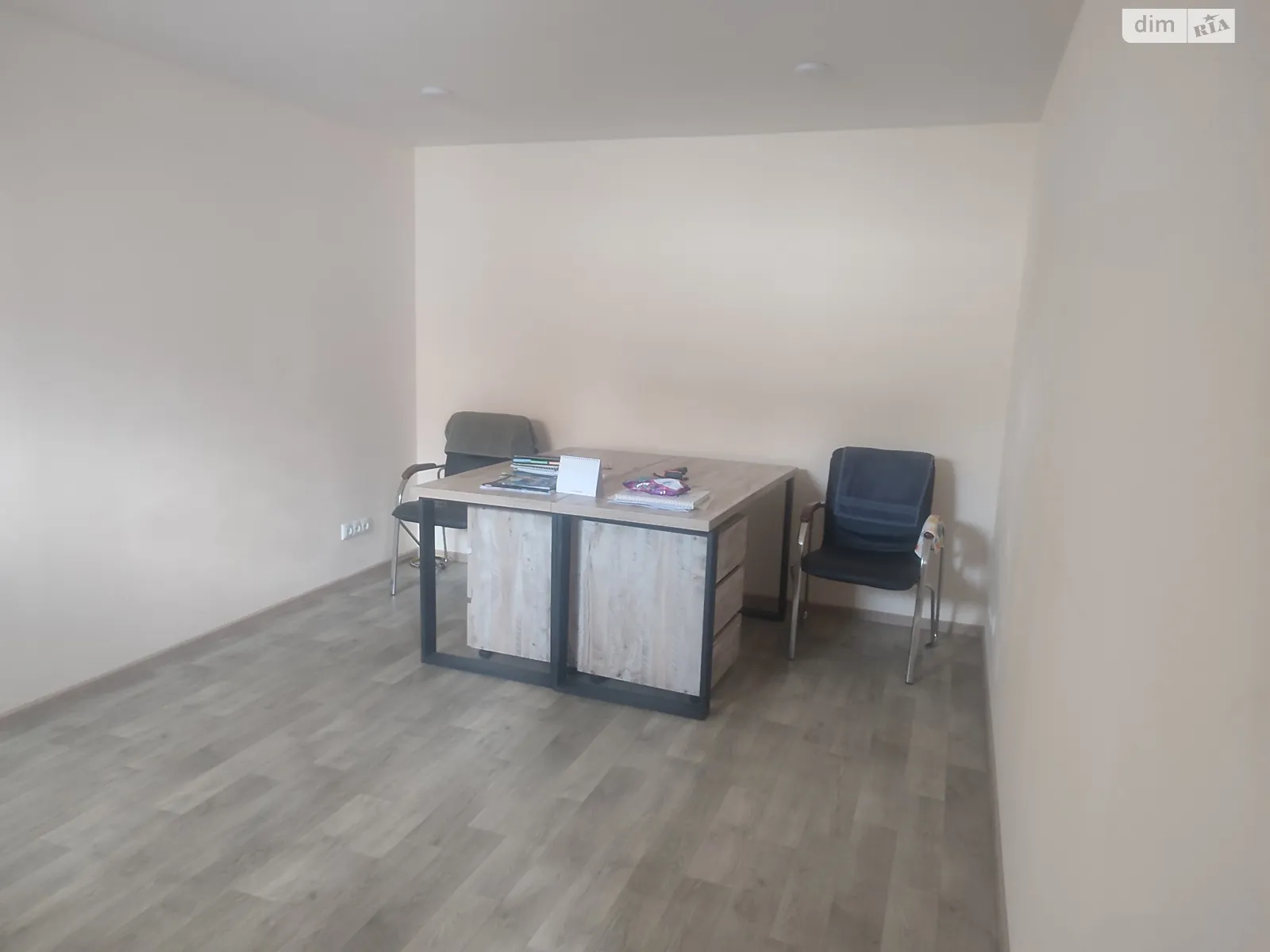 Здається в оренду офіс 18 кв. м в бізнес-центрі, цена: 3000 грн - фото 1