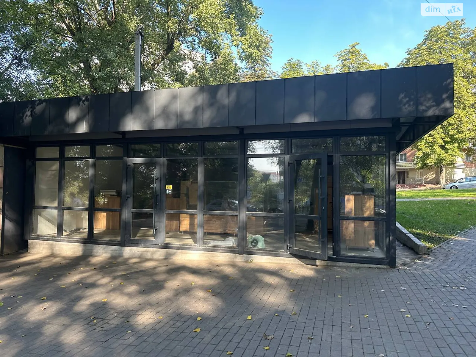 Здається в оренду об'єкт сфери послуг 80 кв. м в 1-поверховій будівлі, цена: 45000 грн - фото 1