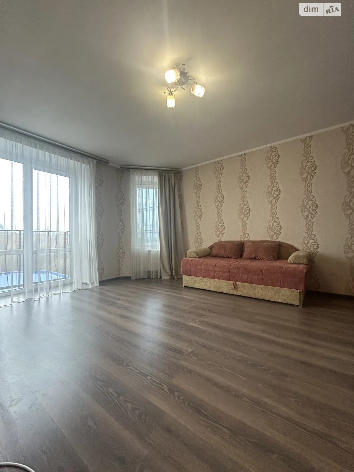 1-комнатная квартира 43 кв. м в Тернополе, ул. Сахарова Андрея Академика, 7 - фото 1